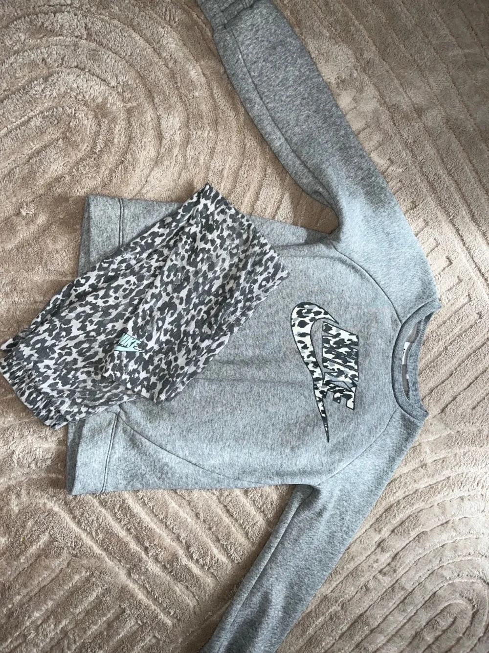 Kids Nike outfit - Picture 1 of 1
